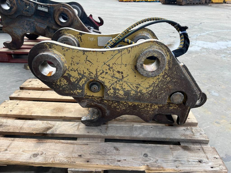 Miller Caterpillar 311D / 312D / 312E / 313F / 314D / 314 - وصلة الربط للمعدات المعلقة - آلات البناء: صور 4 Miller Caterpillar 311D / 312D / 312E / 313F / 314D / 314 - وصلة الربط للمعدات المعلقة - آلات البناء: صور 4