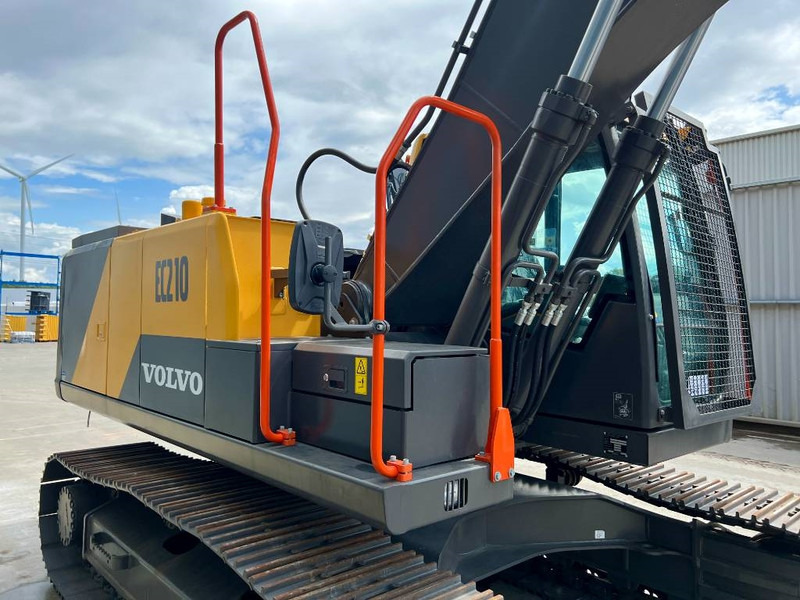 جديد حفارات زحافة Volvo EC210: صور 10 جديد حفارات زحافة Volvo EC210: صور 10