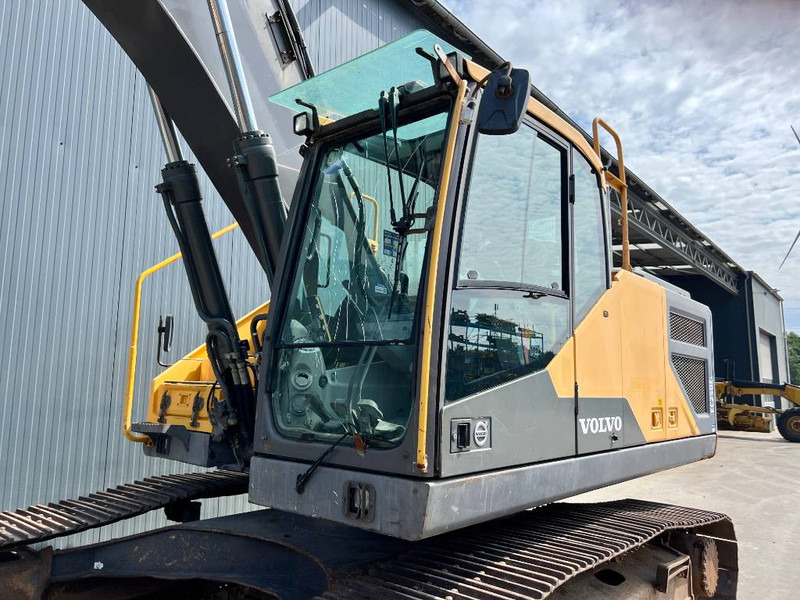Volvo EC250E L - حفارات زحافة: صور 4 Volvo EC250E L - حفارات زحافة: صور 4