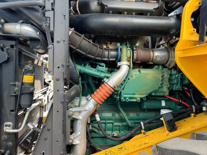 Volvo L90H - اللودر بعجل: صور 4 Volvo L90H - اللودر بعجل: صور 4