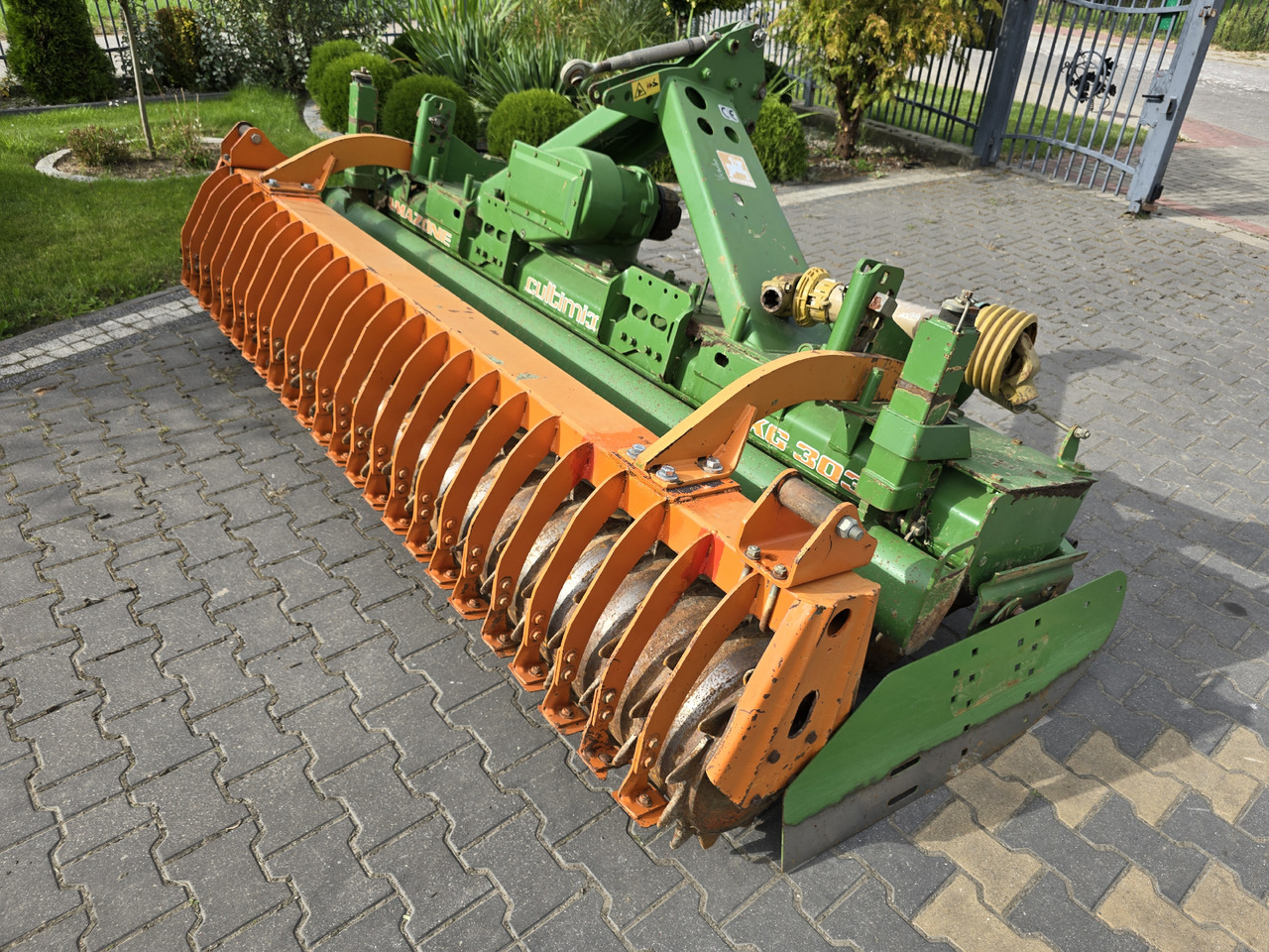 AMAZONE Cultimix KG 303 - الأمشاط الزراعية: صور 2 AMAZONE Cultimix KG 303 - الأمشاط الزراعية: صور 2