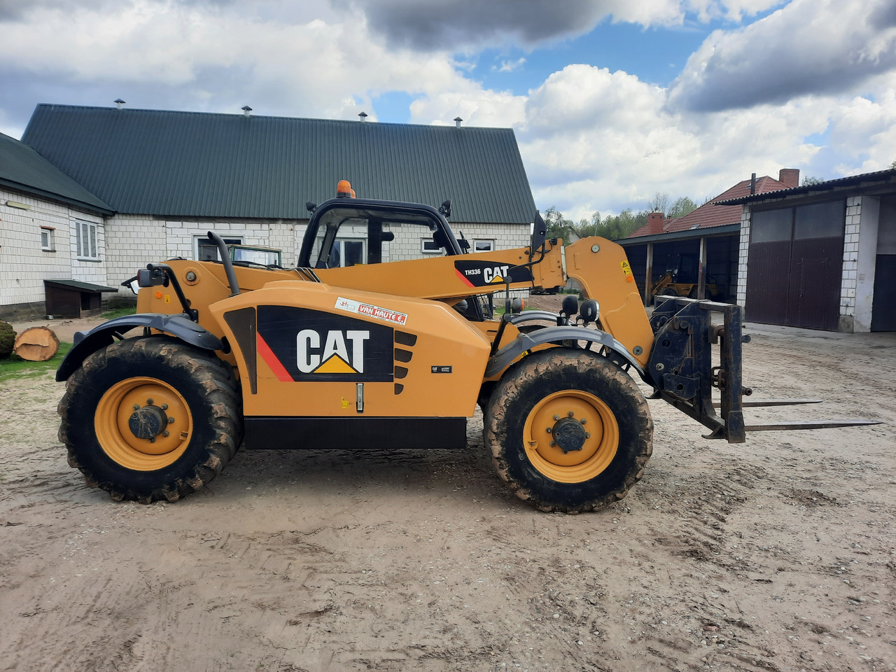 CATERPILLAR TH336 Agri - اللودر بعجل: صور 1 CATERPILLAR TH336 Agri - اللودر بعجل: صور 1