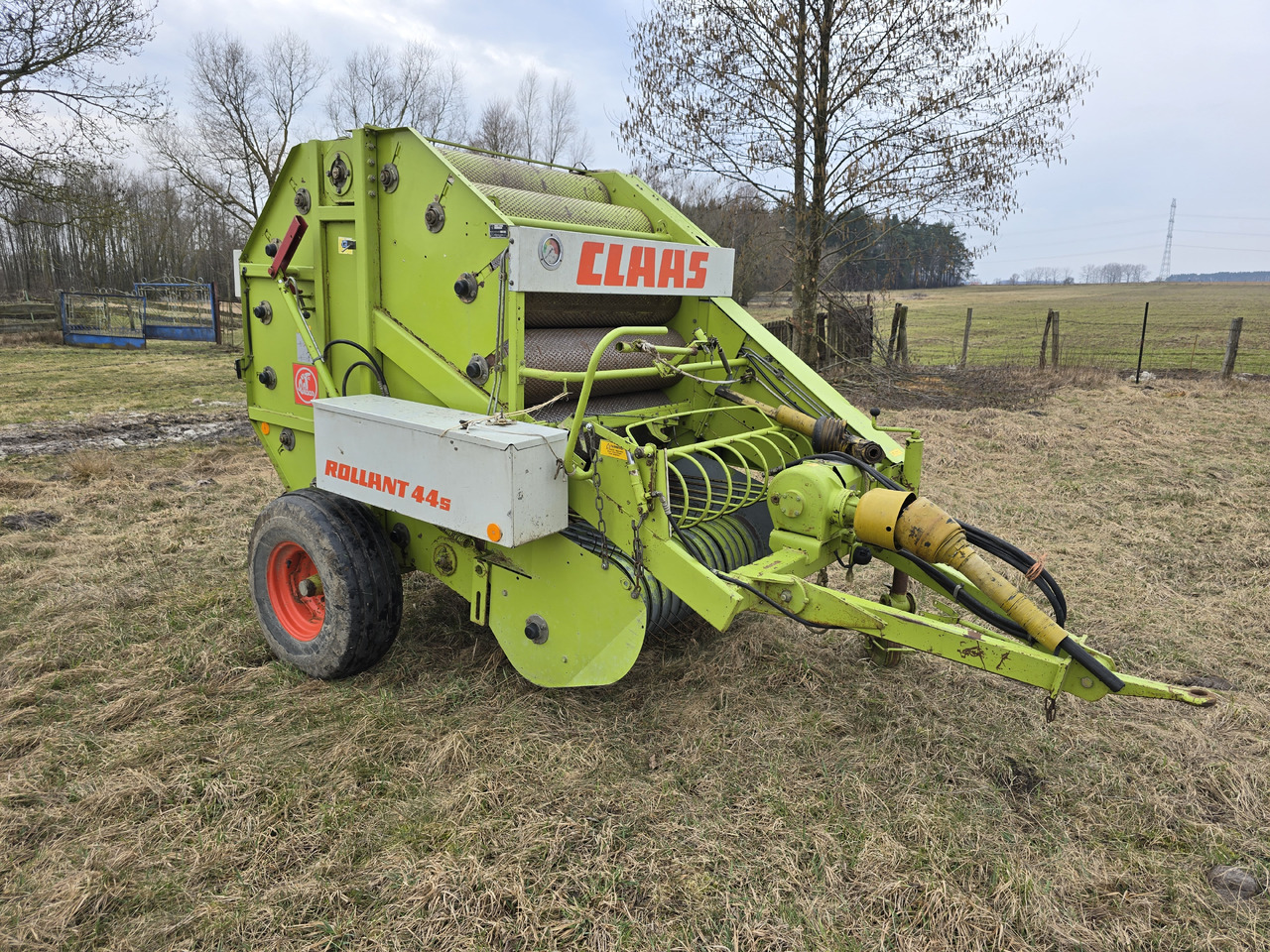 CLAAS ROLLANT 44s - مكبس القش الدائري: صور 2 CLAAS ROLLANT 44s - مكبس القش الدائري: صور 2