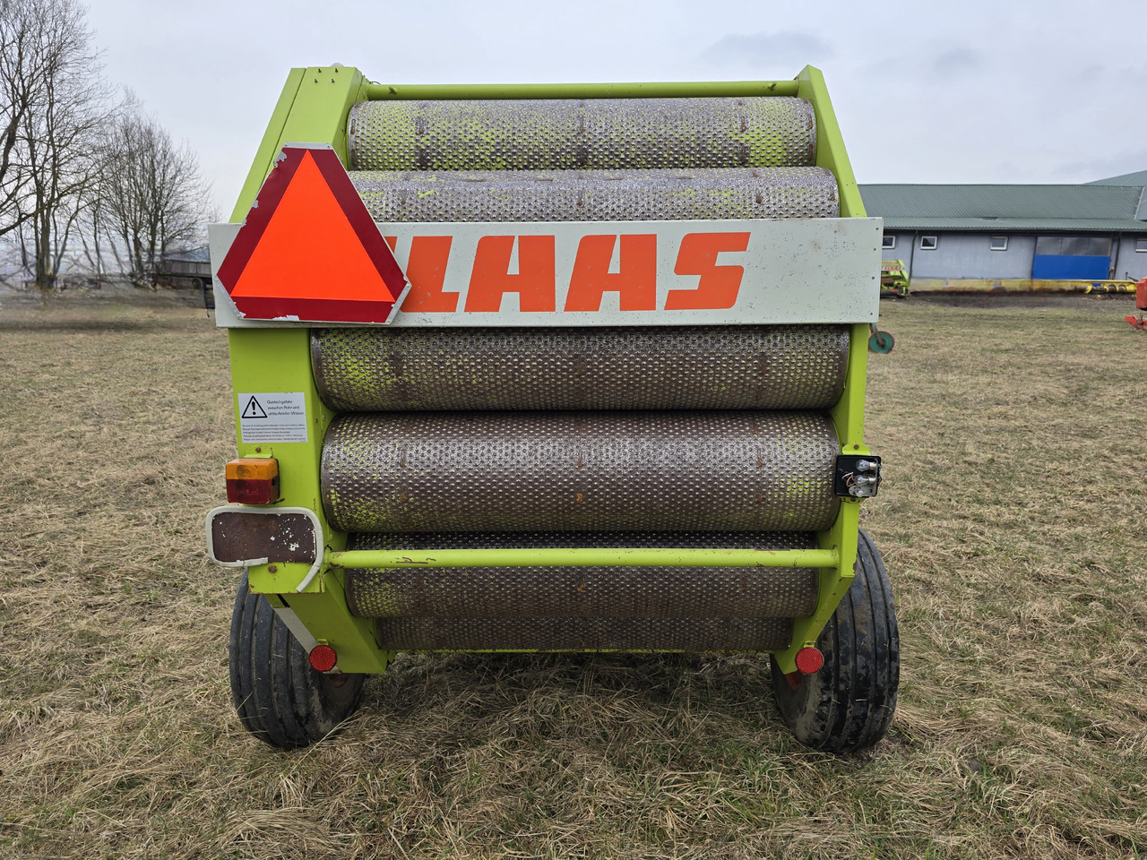 CLAAS ROLLANT 44s - مكبس القش الدائري: صور 5 CLAAS ROLLANT 44s - مكبس القش الدائري: صور 5
