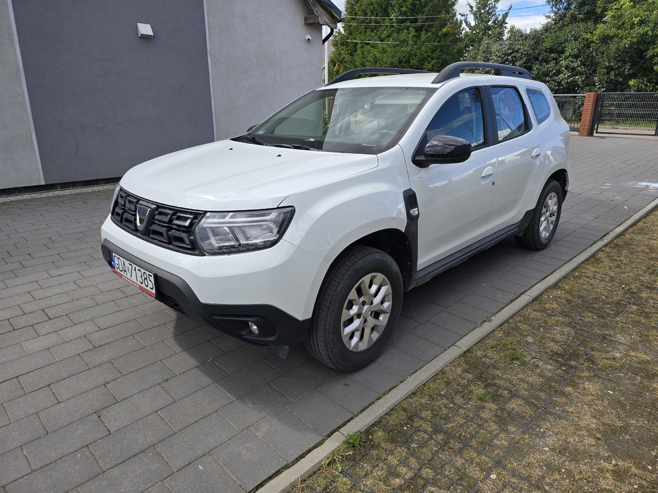 DACIA DUSTER 1.0 + LPG - سيارة: صور 4 DACIA DUSTER 1.0 + LPG - سيارة: صور 4