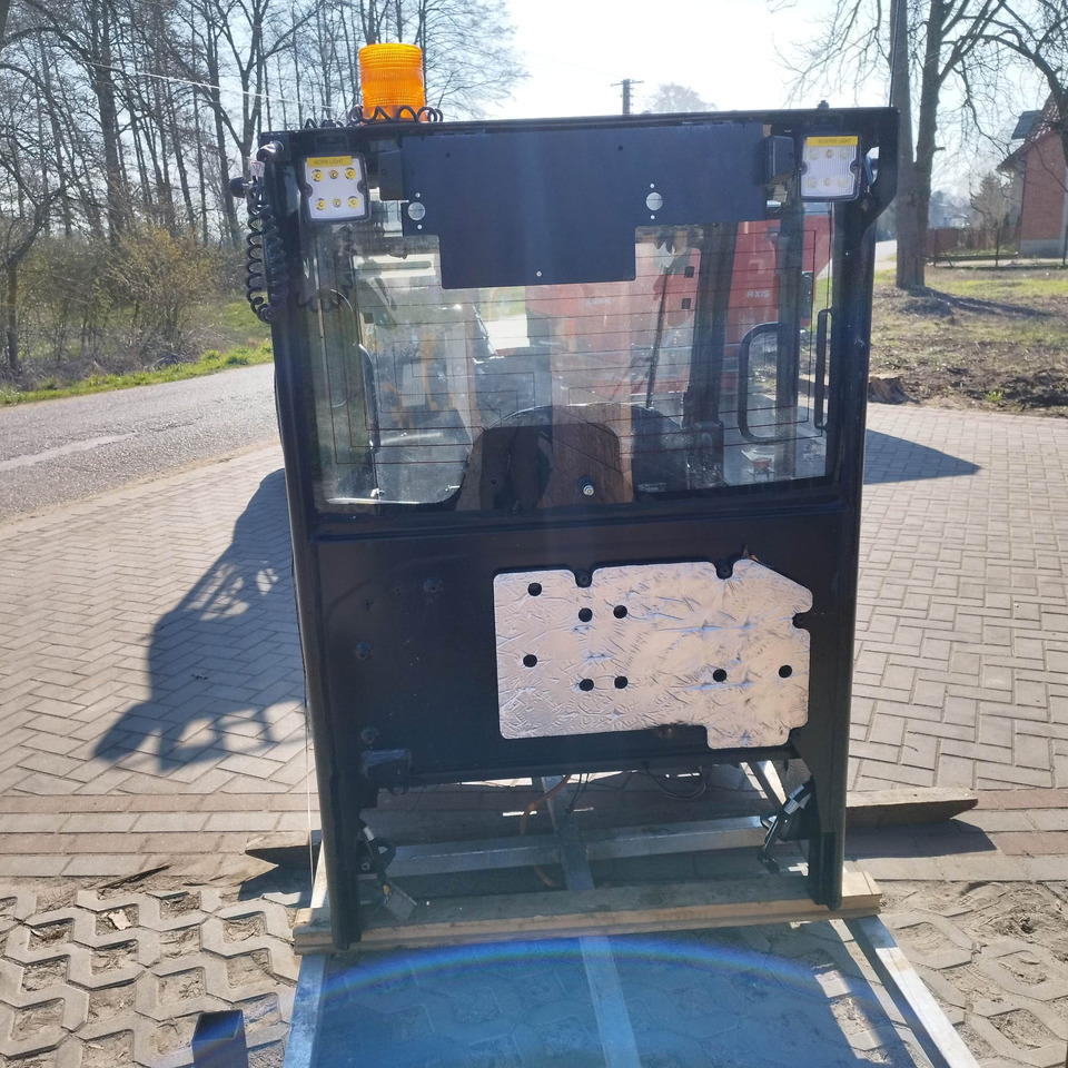 JCB 403 - الكبائن - آلات البناء: صور 5 JCB 403 - الكبائن - آلات البناء: صور 5