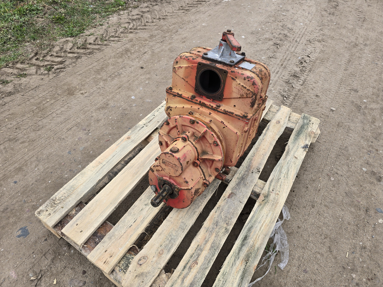 JUROP PNE 102 M  (A 60 M) - صهريج السماد السائل: صور 5 JUROP PNE 102 M  (A 60 M) - صهريج السماد السائل: صور 5