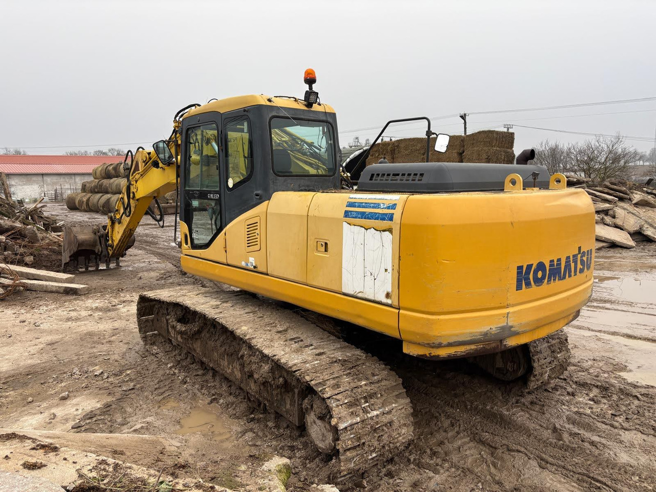 KOMATSU PC 210 LC-7 - حفارات زحافة: صور 3 KOMATSU PC 210 LC-7 - حفارات زحافة: صور 3