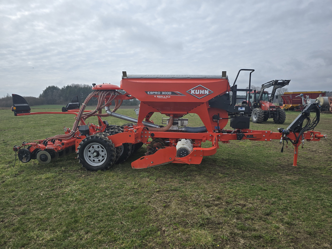 KUHN ESPRO 3000 - الة بذر: صور 3 KUHN ESPRO 3000 - الة بذر: صور 3