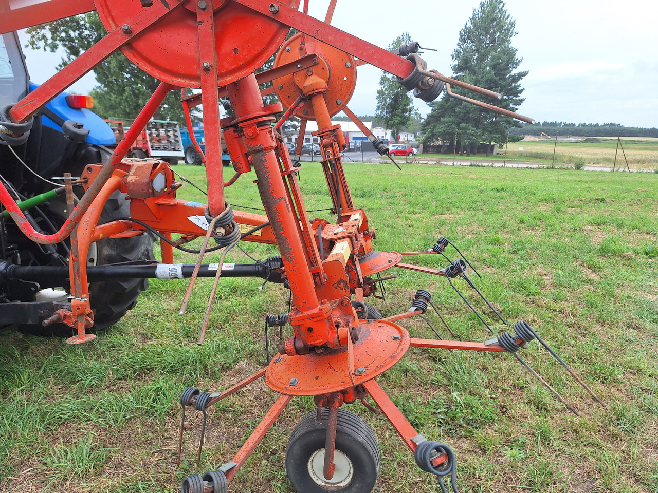 KUHN GF5000MH - لمّامَة القش: صور 1 KUHN GF5000MH - لمّامَة القش: صور 1