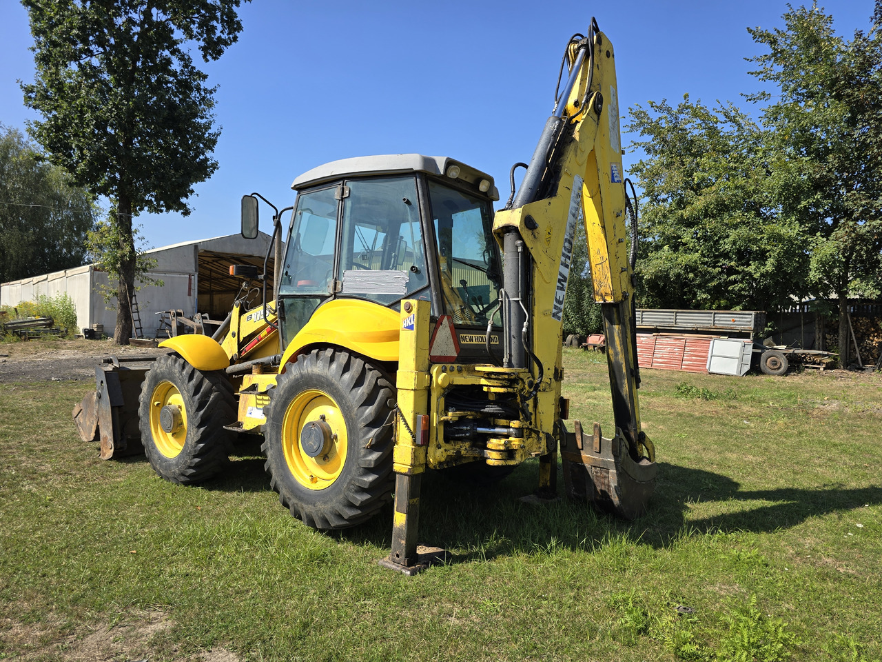 NEW HOLLAND B115-4PS - حفار متعدد الاستخدام: صور 4 NEW HOLLAND B115-4PS - حفار متعدد الاستخدام: صور 4