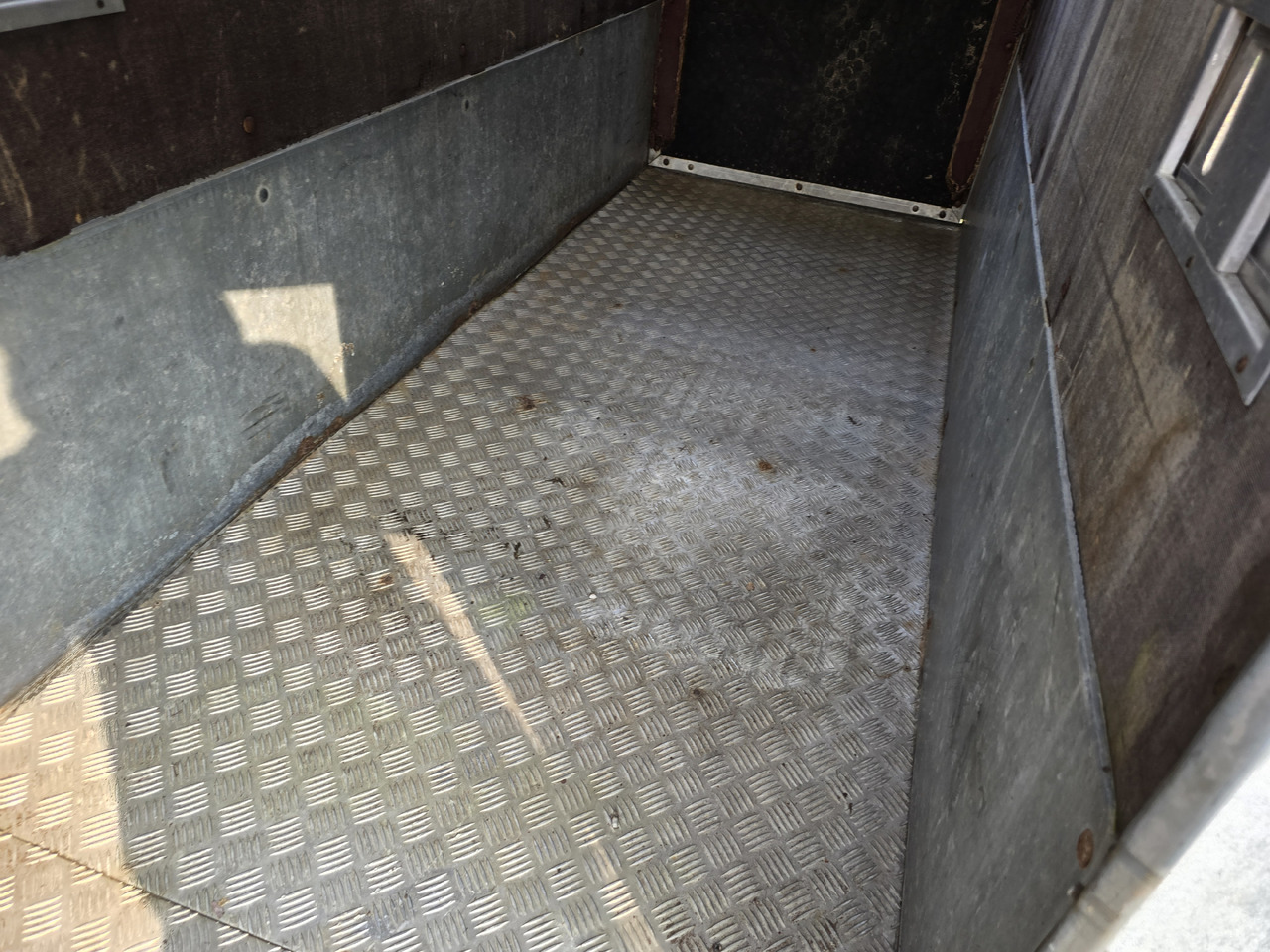 PONGRATZ PA 310 T - شاحنة نقل المواشي مقطورة: صور 4 PONGRATZ PA 310 T - شاحنة نقل المواشي مقطورة: صور 4