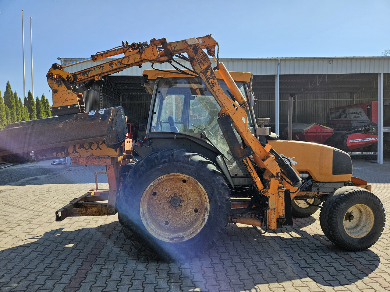Renault Egros - جزازة المروج: صور 2 Renault Egros - جزازة المروج: صور 2