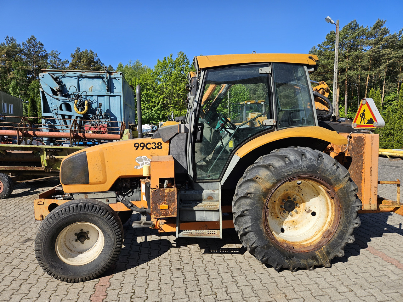 Renault Egros - جزازة المروج: صور 5 Renault Egros - جزازة المروج: صور 5
