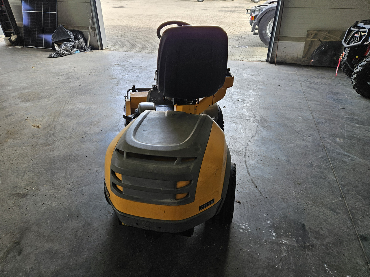 Stiga Park Pro 16 4WD - جزازة المروج: صور 5 Stiga Park Pro 16 4WD - جزازة المروج: صور 5