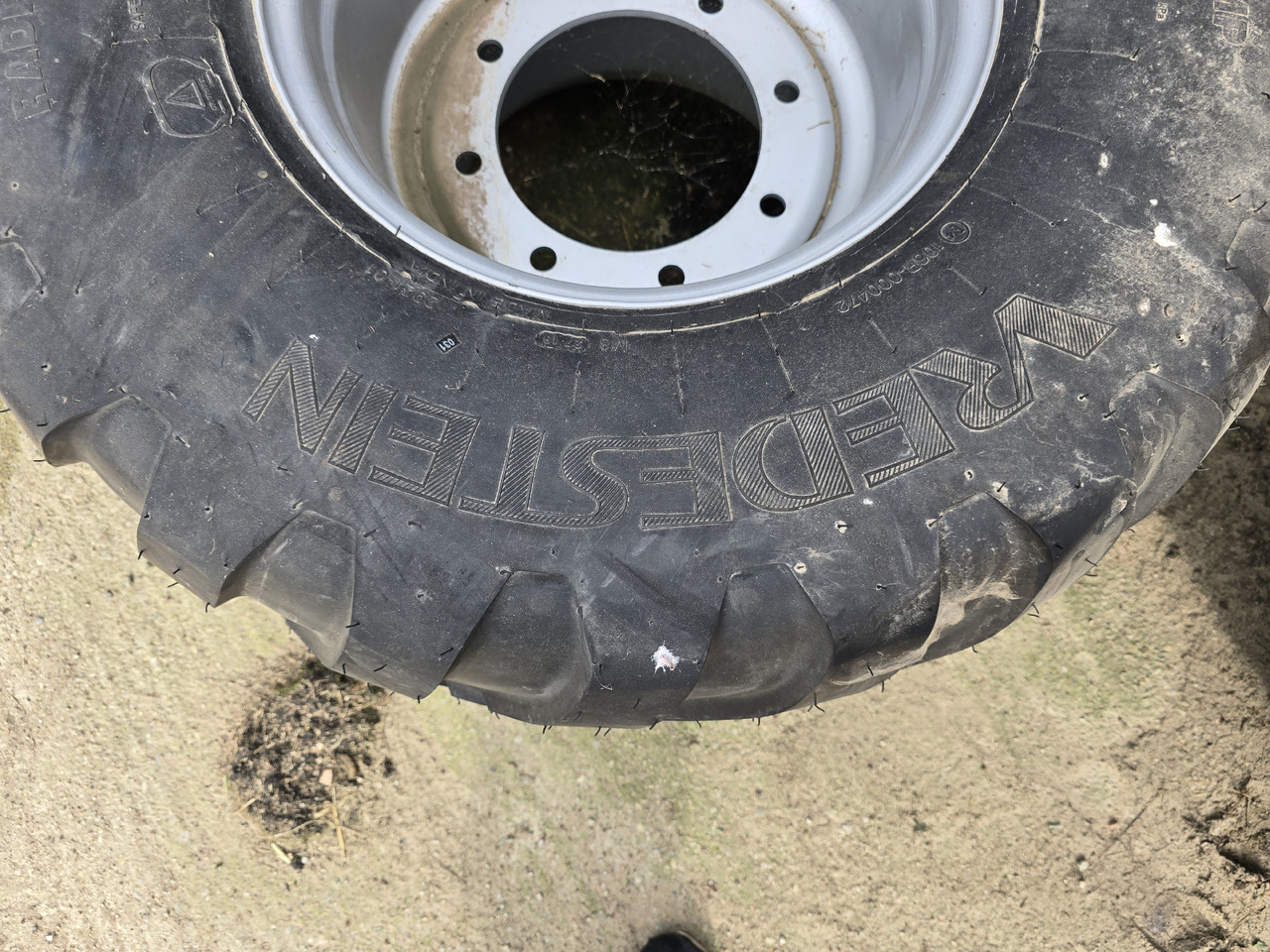 VREDESTEIN 520/50 R17 IMP - عجلات - الآلات والماكينات الزراعية: صور 5 VREDESTEIN 520/50 R17 IMP - عجلات - الآلات والماكينات الزراعية: صور 5