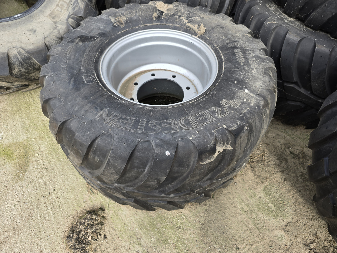 VREDESTEIN 520/50 R17 IMP - عجلات - الآلات والماكينات الزراعية: صور 4 VREDESTEIN 520/50 R17 IMP - عجلات - الآلات والماكينات الزراعية: صور 4