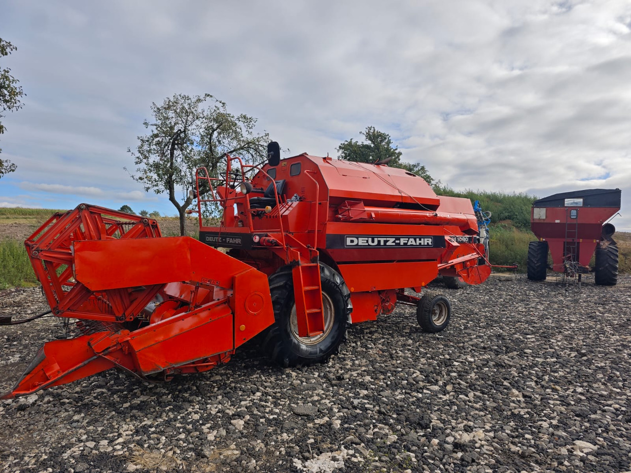 Deutz-fahr M 1080 - حصادة شاملة: صور 1 Deutz-fahr M 1080 - حصادة شاملة: صور 1