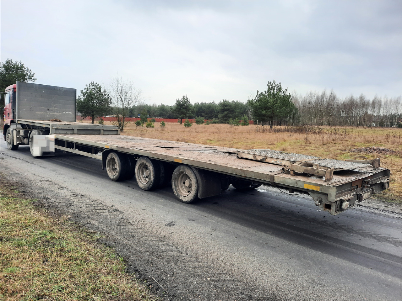 Fruehauf CNPTA3 - عربة مسطحة منخفضة نصف مقطورة: صور 3 Fruehauf CNPTA3 - عربة مسطحة منخفضة نصف مقطورة: صور 3