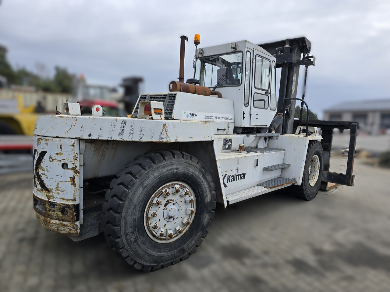 Kalmar DC18-1200N LB - شاحنات الحاويات / جسم علوي قابل للتغيير شاحنة: صور 5 Kalmar DC18-1200N LB - شاحنات الحاويات / جسم علوي قابل للتغيير شاحنة: صور 5