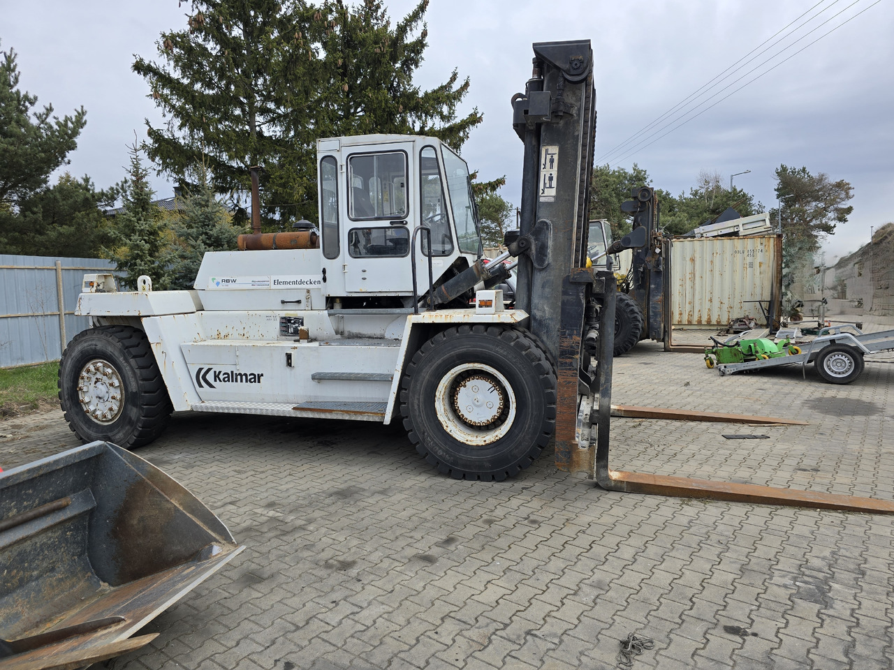 Kalmar DC18-1200N LB - شاحنات الحاويات / جسم علوي قابل للتغيير شاحنة: صور 2 Kalmar DC18-1200N LB - شاحنات الحاويات / جسم علوي قابل للتغيير شاحنة: صور 2