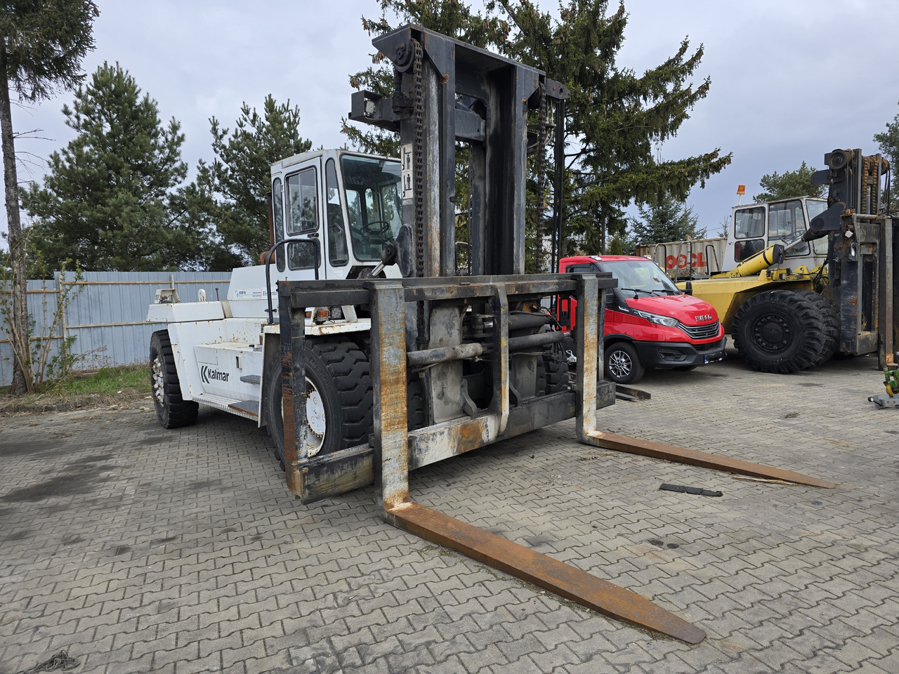 Kalmar DC18-1200N LB - شاحنات الحاويات / جسم علوي قابل للتغيير شاحنة: صور 4 Kalmar DC18-1200N LB - شاحنات الحاويات / جسم علوي قابل للتغيير شاحنة: صور 4