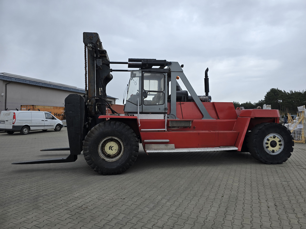 Kalmar KALMAR DCD420-12 - شاحنات الحاويات / جسم علوي قابل للتغيير شاحنة: صور 2 Kalmar KALMAR DCD420-12 - شاحنات الحاويات / جسم علوي قابل للتغيير شاحنة: صور 2