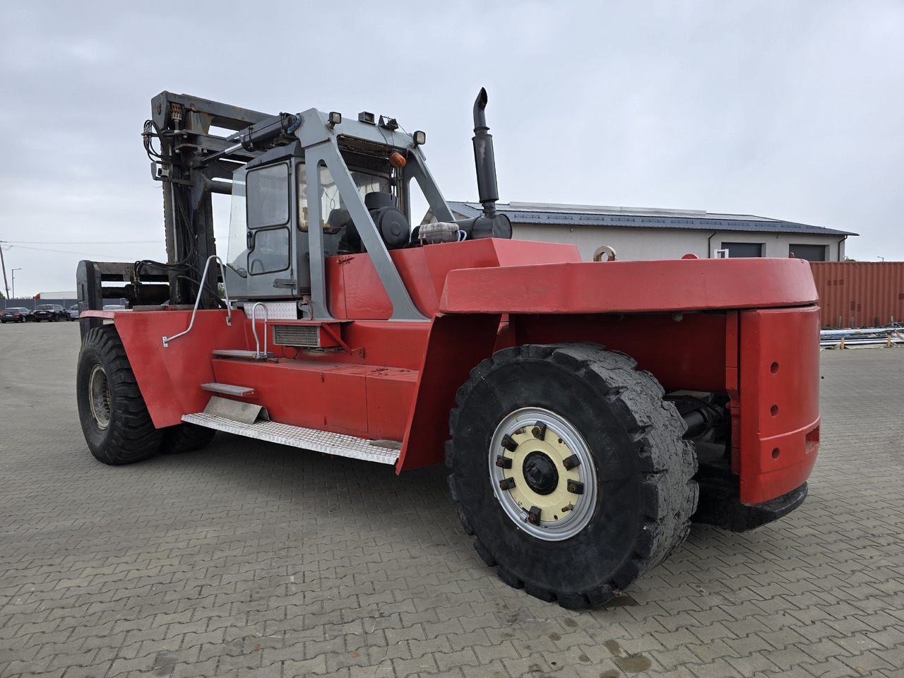 Kalmar KALMAR DCD420-12 - شاحنات الحاويات / جسم علوي قابل للتغيير شاحنة: صور 3 Kalmar KALMAR DCD420-12 - شاحنات الحاويات / جسم علوي قابل للتغيير شاحنة: صور 3