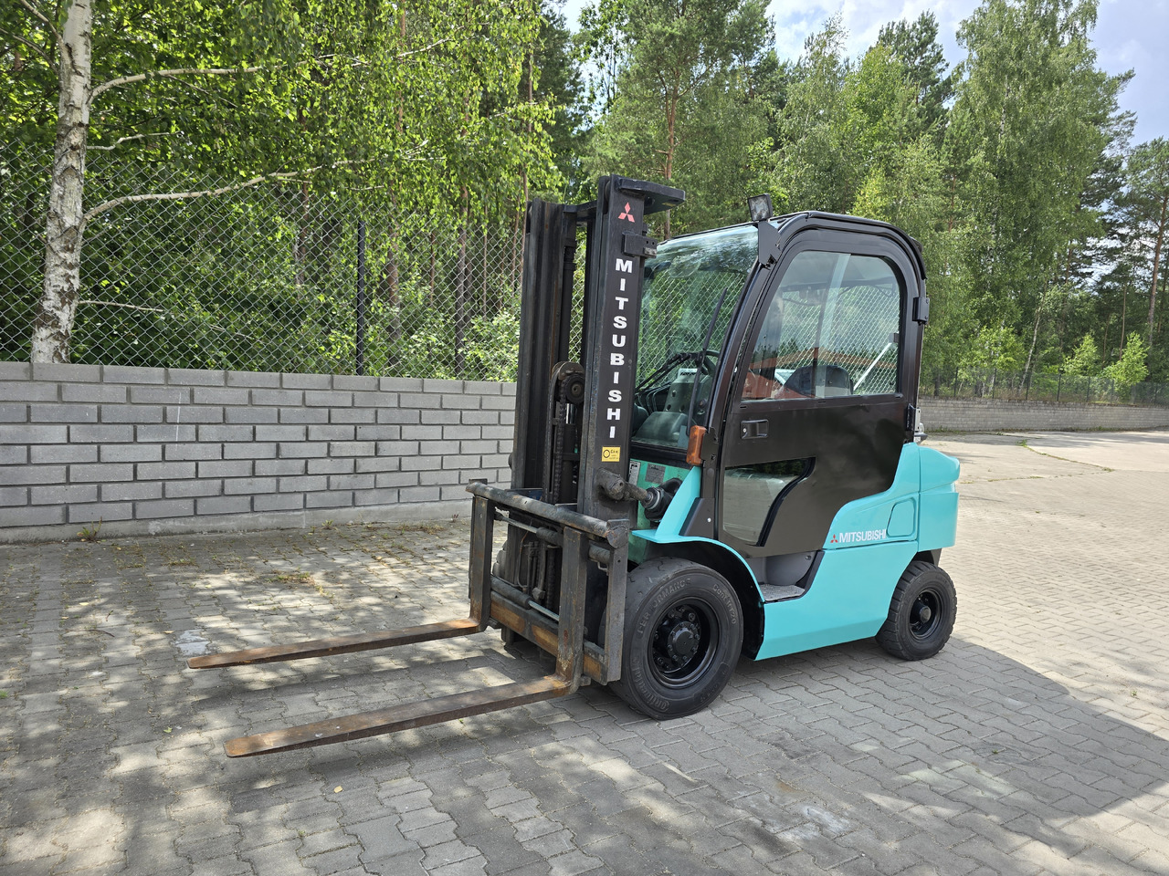 Mitsubishi FD25N - رافعة شوكية ديزل: صور 2 Mitsubishi FD25N - رافعة شوكية ديزل: صور 2