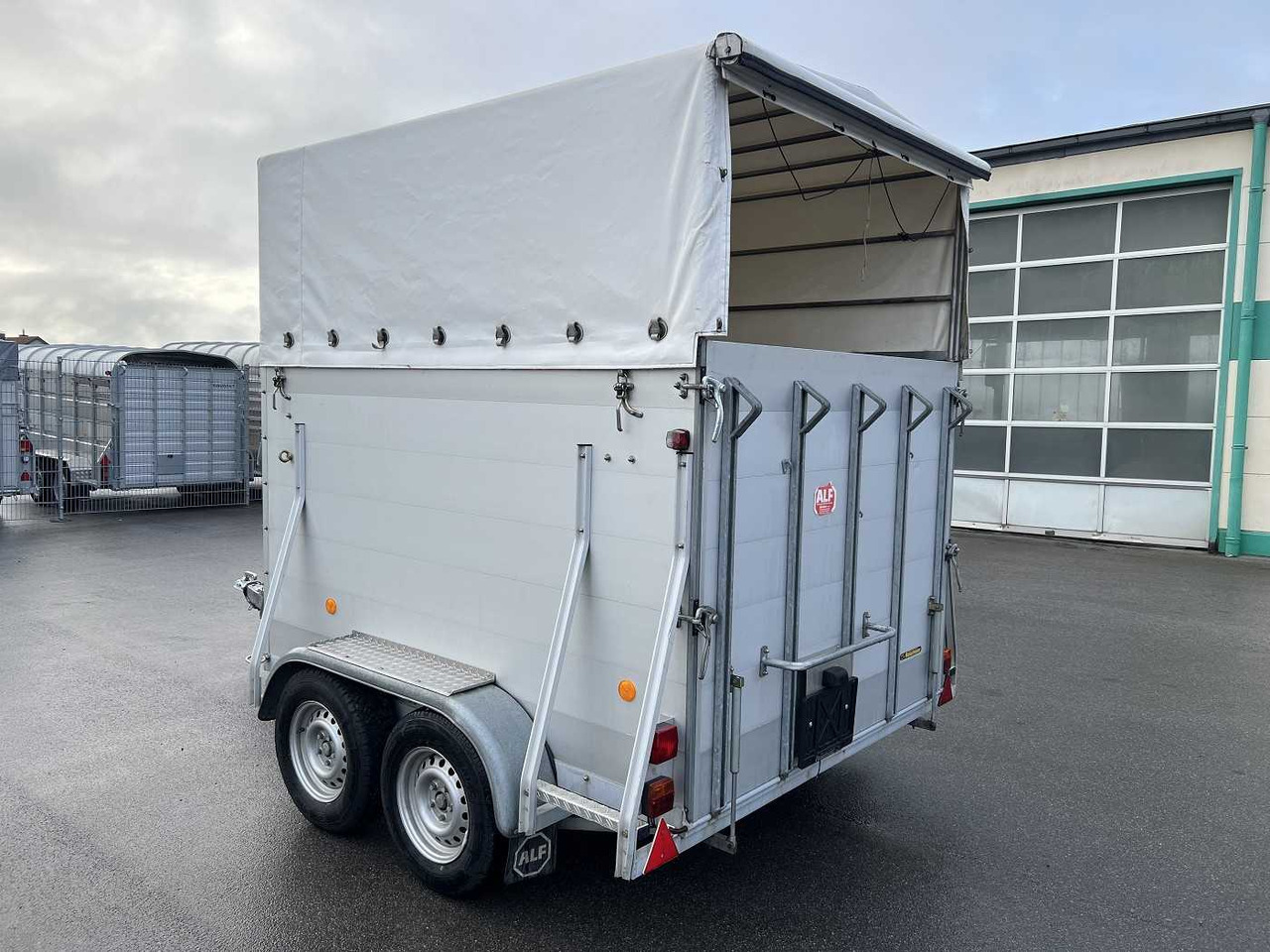 ALF TA Viehanhänger - شاحنة نقل المواشي مقطورة: صور 5 ALF TA Viehanhänger - شاحنة نقل المواشي مقطورة: صور 5