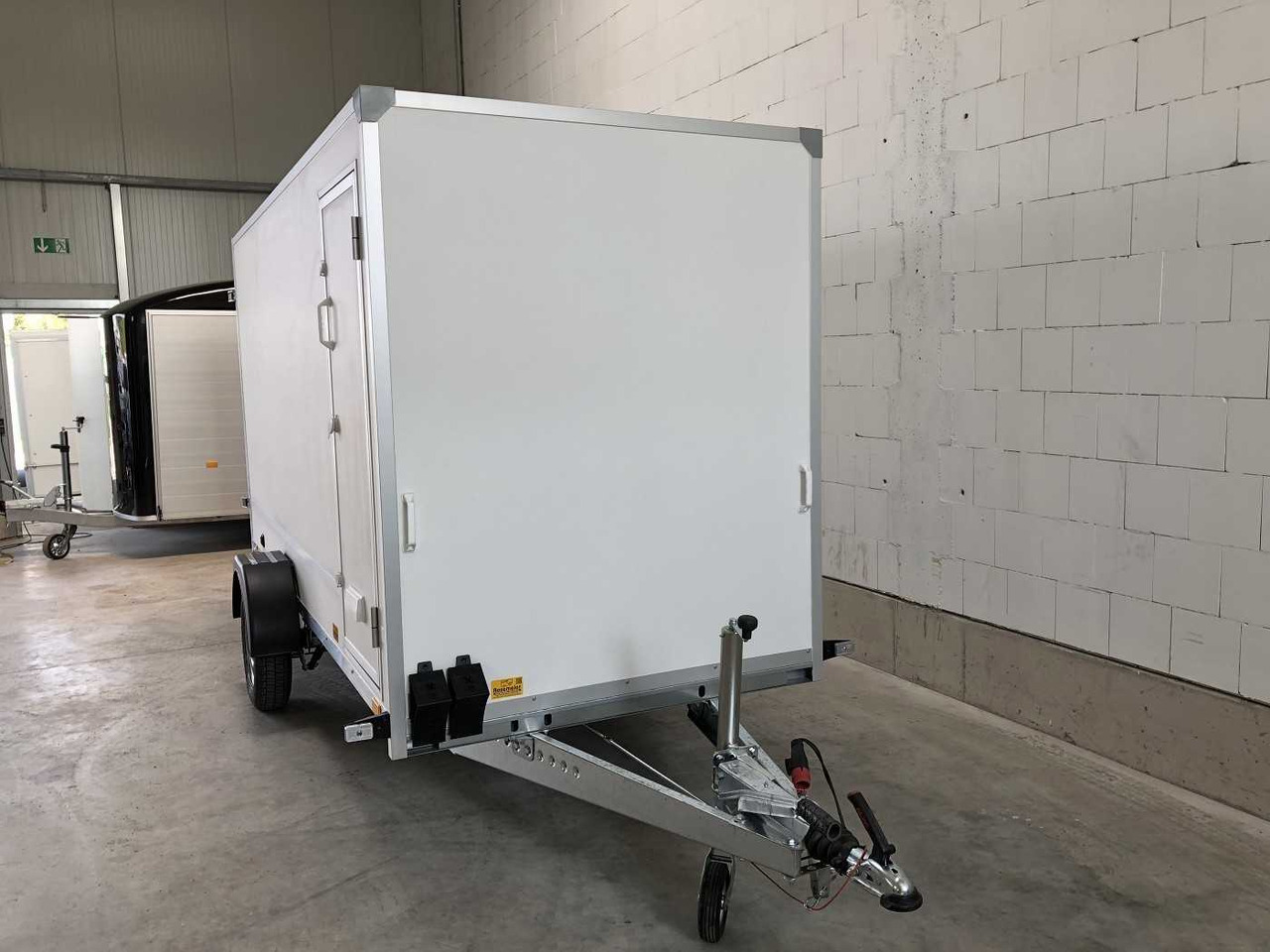 BLYSS F1336HD Seitentür Kofferanhänger - بصندوق مغلق مقطورة: صور 5 BLYSS F1336HD Seitentür Kofferanhänger - بصندوق مغلق مقطورة: صور 5
