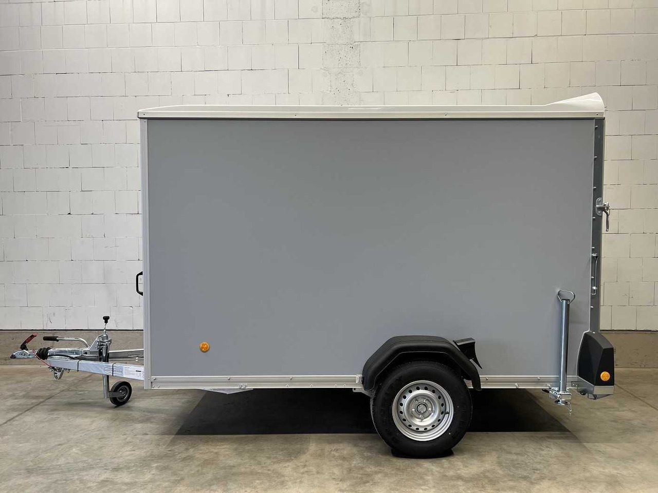 BOECKMANN KT 3015/15 M F Tür TKL Stützen Kofferanhänger - بصندوق مغلق مقطورة: صور 3 BOECKMANN KT 3015/15 M F Tür TKL Stützen Kofferanhänger - بصندوق مغلق مقطورة: صور 3