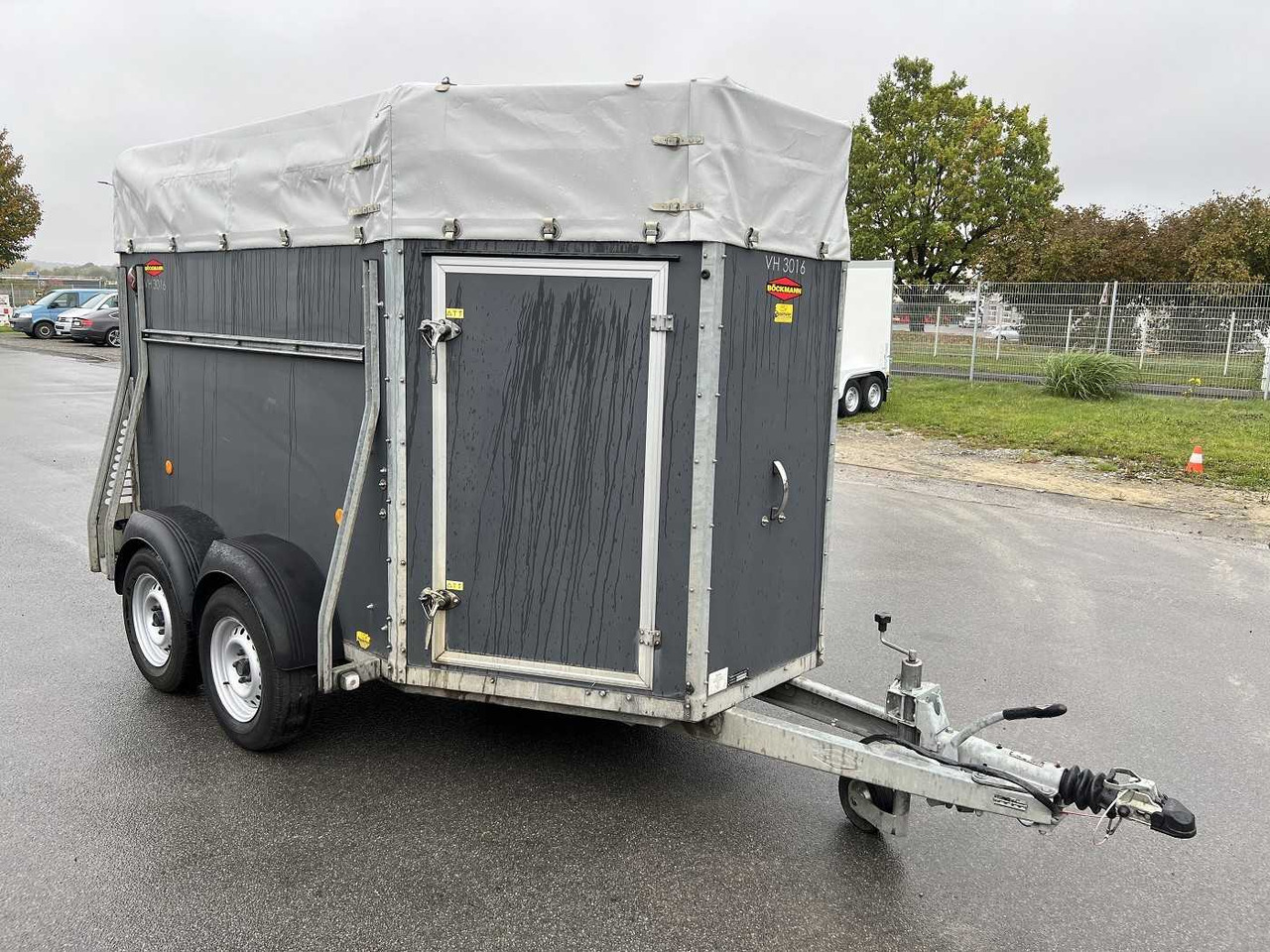 BOECKMANN VH 3016/24 Viehanhänger - شاحنة نقل المواشي مقطورة: صور 1 BOECKMANN VH 3016/24 Viehanhänger - شاحنة نقل المواشي مقطورة: صور 1