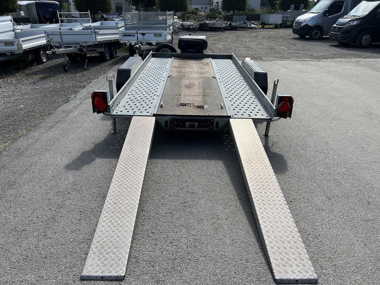 HUMBAUR A1R Autotransporter - شاحنة نقل سيارات مقطورة: صور 5 HUMBAUR A1R Autotransporter - شاحنة نقل سيارات مقطورة: صور 5