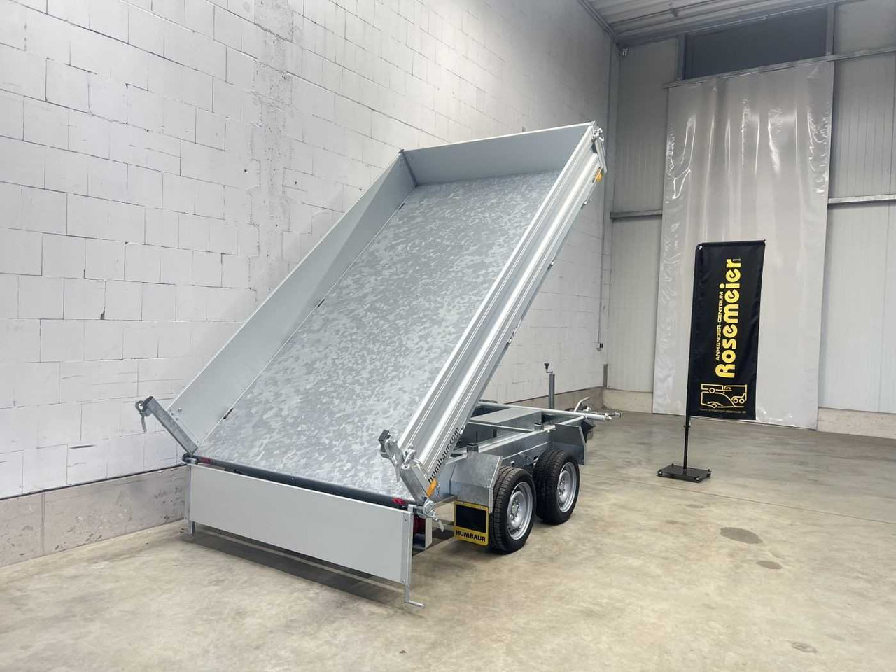 HUMBAUR HTK 3500.31 Dreiseitenkipper - قلابة مقطورة: صور 2 HUMBAUR HTK 3500.31 Dreiseitenkipper - قلابة مقطورة: صور 2