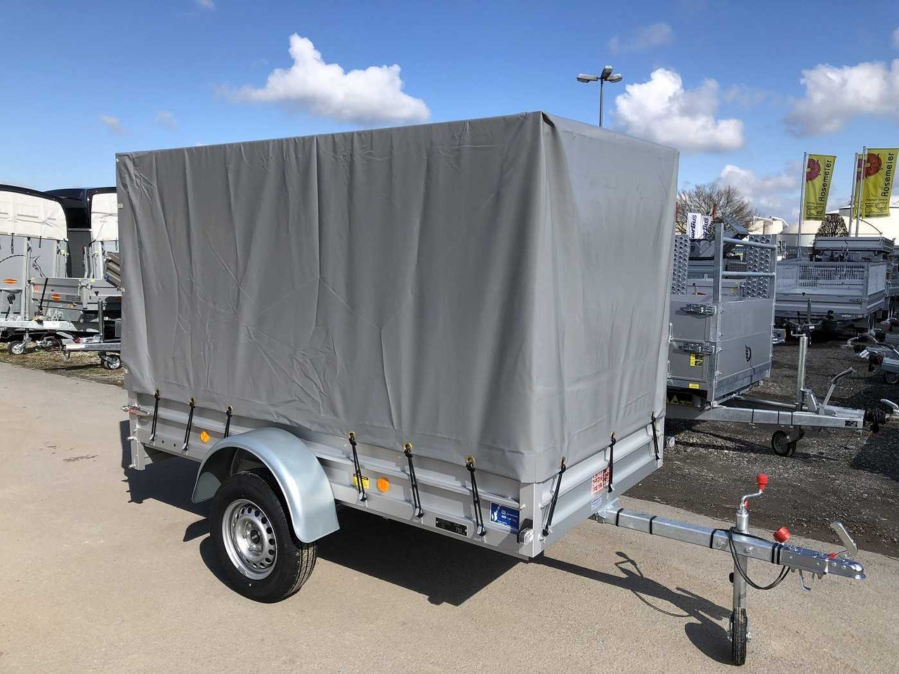 KOCH U4 mit Plane 1100 grau Kastenanhänger ungebremst - مقطورات السيارات: صور 3 KOCH U4 mit Plane 1100 grau Kastenanhänger ungebremst - مقطورات السيارات: صور 3