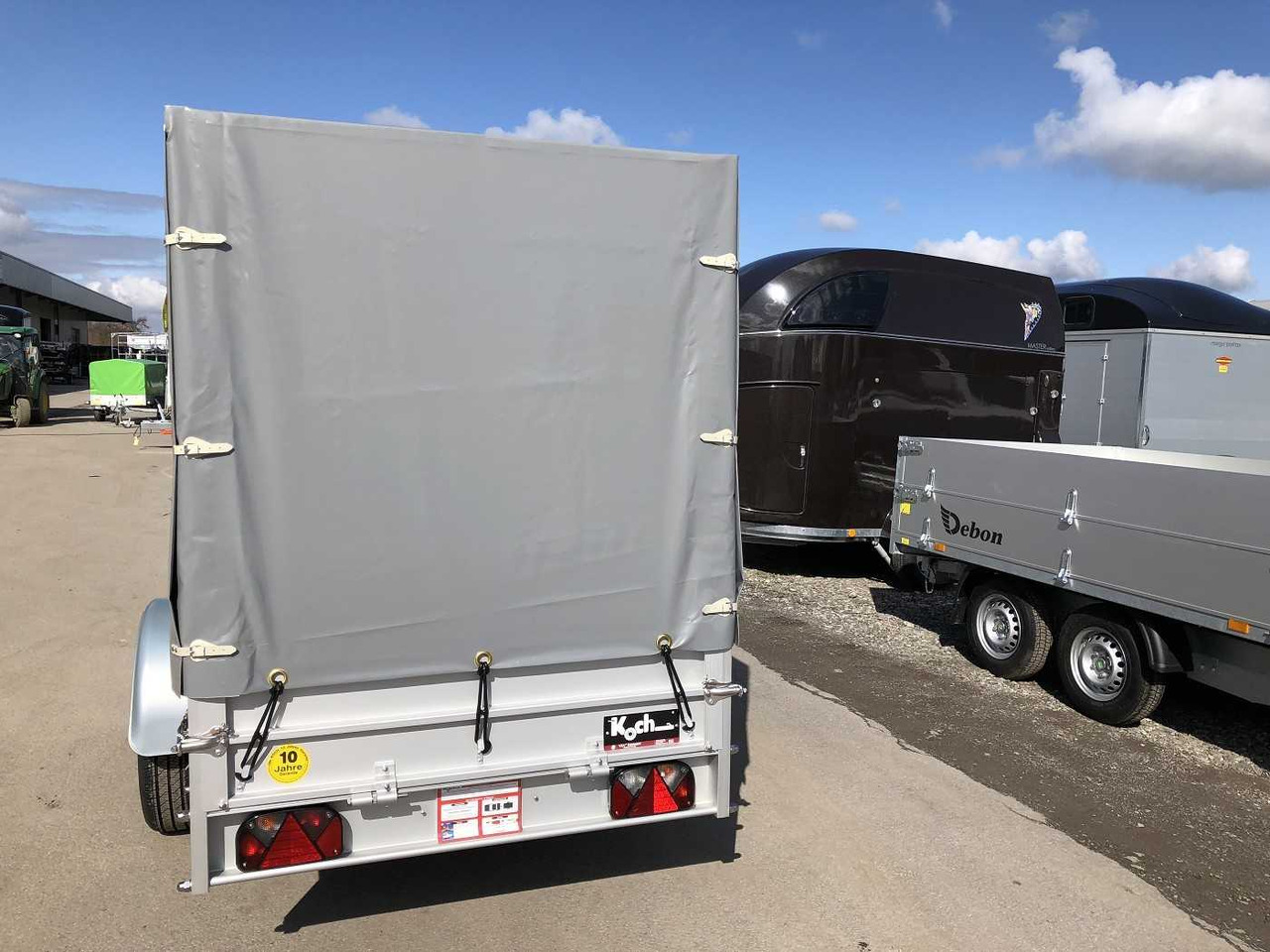 KOCH U4 mit Plane 1100 grau Kastenanhänger ungebremst - مقطورات السيارات: صور 5 KOCH U4 mit Plane 1100 grau Kastenanhänger ungebremst - مقطورات السيارات: صور 5