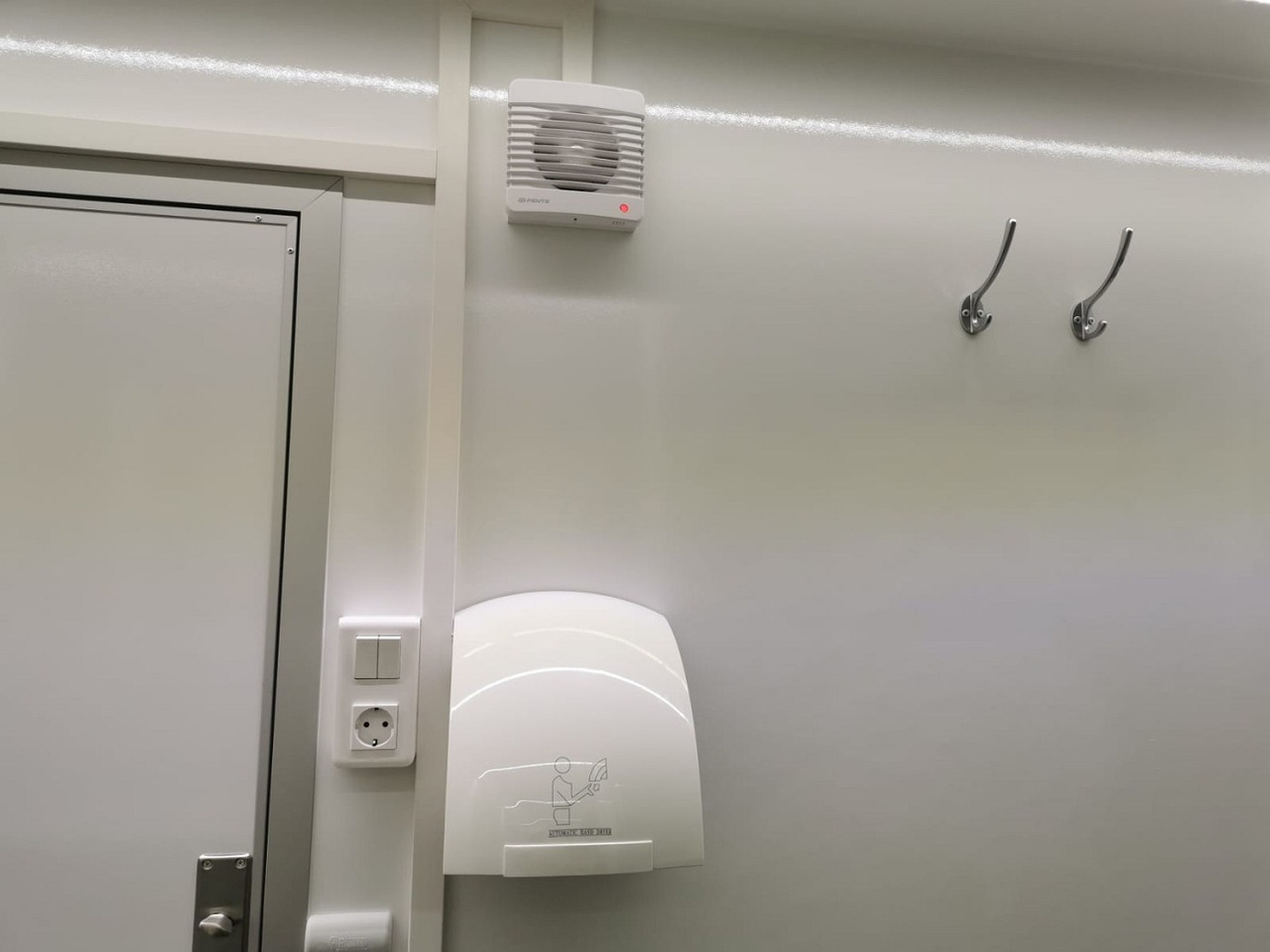 جديد البيت الحاوية, مقطورة ROSEMEIER EW TA-NO Badanhänger mit WC LUX Toilettenanhänger: صور 14