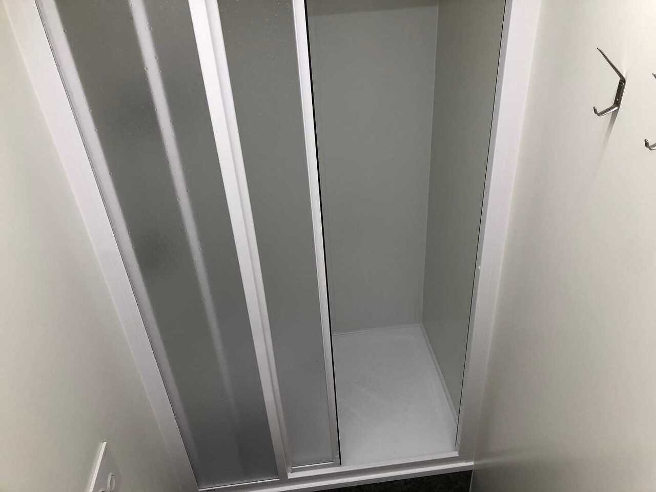 جديد البيت الحاوية, مقطورة ROSEMEIER VE Dusch+WC Kombi Toilettenanhänger: صور 16