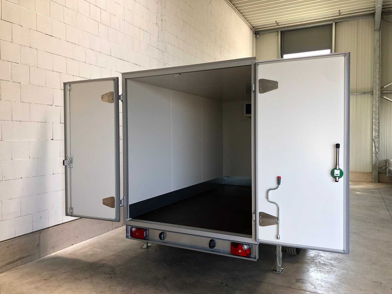 UNSINN UKT 6C 3417-30-14 Kühlanhänger - مبردة مقطورة: صور 4 UNSINN UKT 6C 3417-30-14 Kühlanhänger - مبردة مقطورة: صور 4