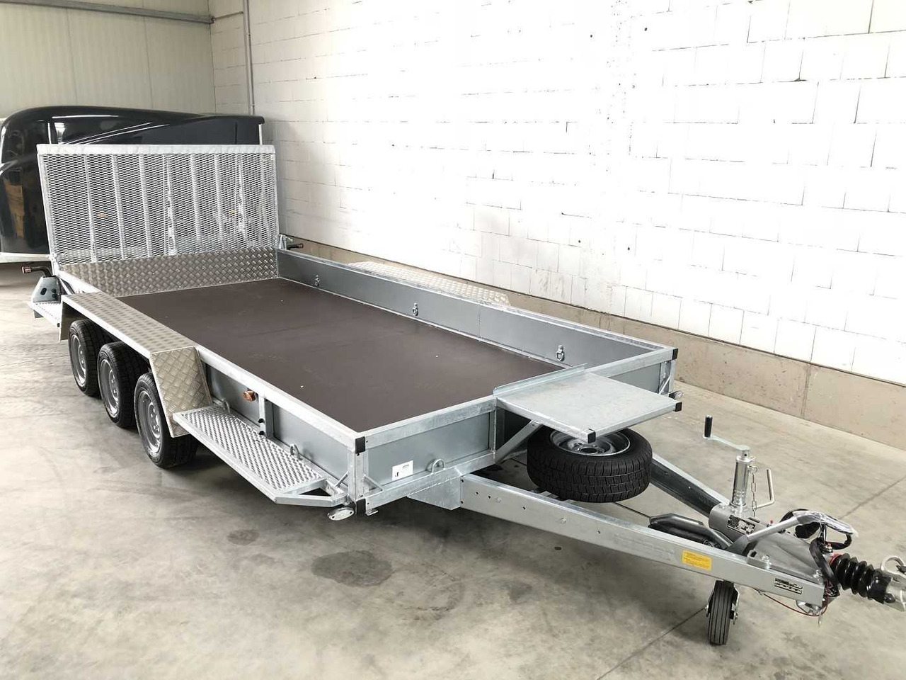 VARIANT 3520 M5 Maschinentransporter - مقطورة لنقل المعدات: صور 4 VARIANT 3520 M5 Maschinentransporter - مقطورة لنقل المعدات: صور 4