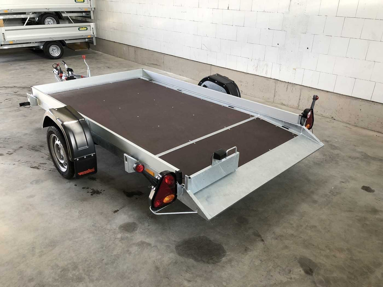 VEZEKO Husky FB 13.28 Absenker - مقطورة دراجة نارية: صور 3 VEZEKO Husky FB 13.28 Absenker - مقطورة دراجة نارية: صور 3