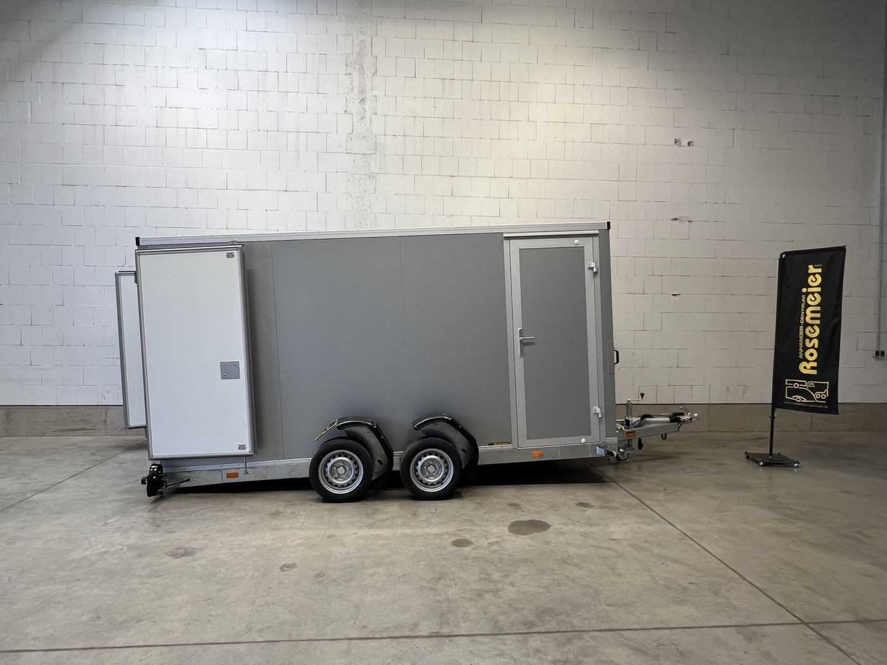 VEZEKO Husky FB K 35.40 EP Tür Kofferanhänger Absenker - بصندوق مغلق مقطورة: صور 1 VEZEKO Husky FB K 35.40 EP Tür Kofferanhänger Absenker - بصندوق مغلق مقطورة: صور 1