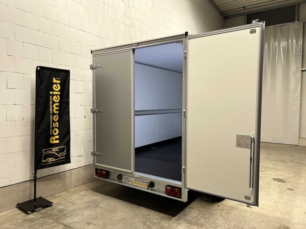 VEZEKO TK C 27.35 Kofferanhänger - بصندوق مغلق مقطورة: صور 4 VEZEKO TK C 27.35 Kofferanhänger - بصندوق مغلق مقطورة: صور 4