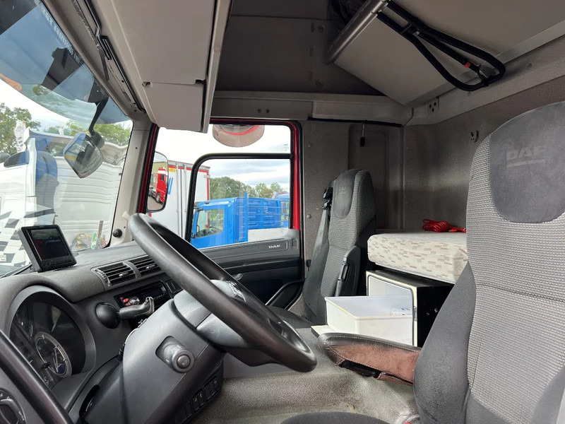 DAF CF 290 4X2 EURO6 SPACECAB RENOVA / VANGMUIL / LAADKLEP / TOP STAAT - شاحنات الحاويات / جسم علوي قابل للتغيير شاحنة: صور 5 DAF CF 290 4X2 EURO6 SPACECAB RENOVA / VANGMUIL / LAADKLEP / TOP STAAT - شاحنات الحاويات / جسم علوي قابل للتغيير شاحنة: صور 5