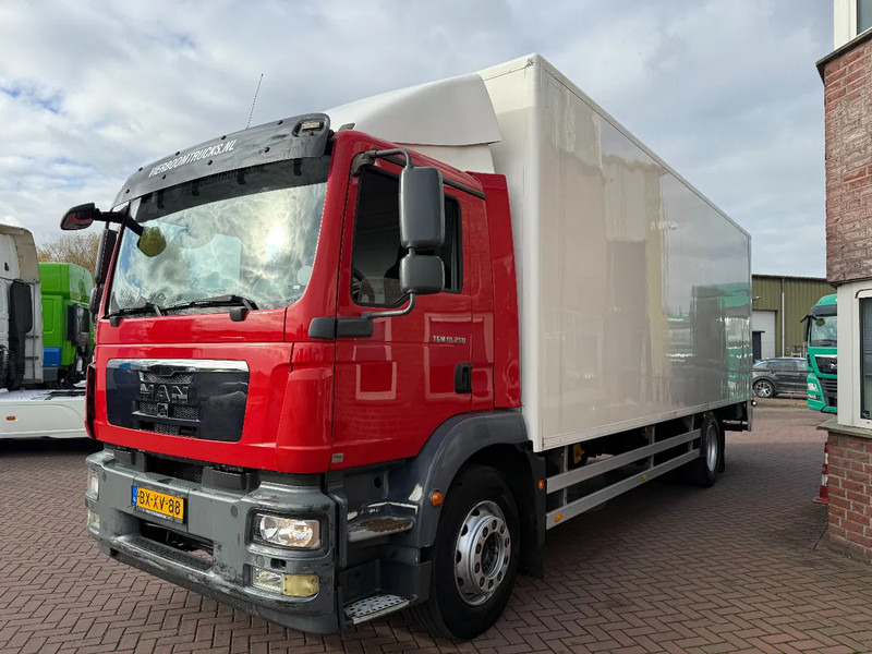 MAN TGM 18.250 TGM 18.250 4X2 Koffer mit Ladebordwand TUV-2-2026 NL-Truck - بصندوق مغلق شاحنة: صور 2 MAN TGM 18.250 TGM 18.250 4X2 Koffer mit Ladebordwand TUV-2-2026 NL-Truck - بصندوق مغلق شاحنة: صور 2