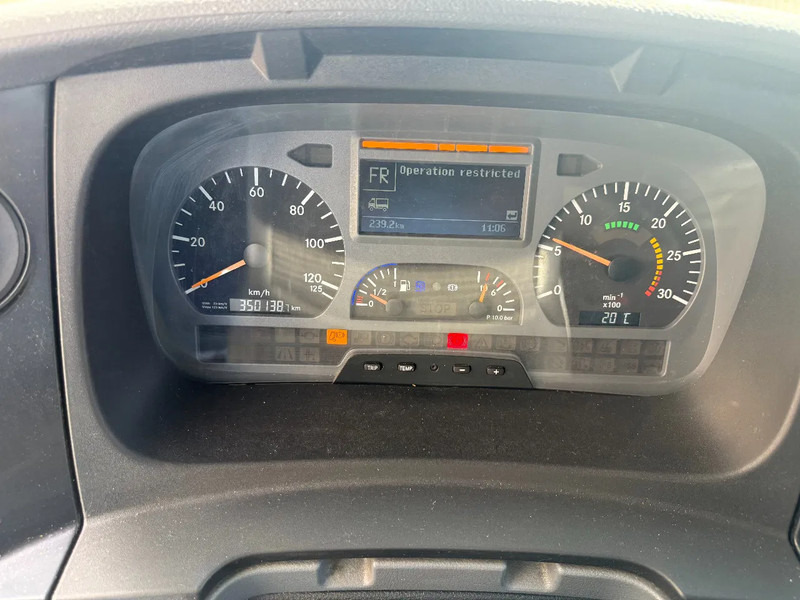 Mercedes-Benz Atego 1018 Atego 1018L Koffer mit LBW /Schalgetriebe/Klima/Euro5 - بصندوق مغلق شاحنة: صور 4 Mercedes-Benz Atego 1018 Atego 1018L Koffer mit LBW /Schalgetriebe/Klima/Euro5 - بصندوق مغلق شاحنة: صور 4