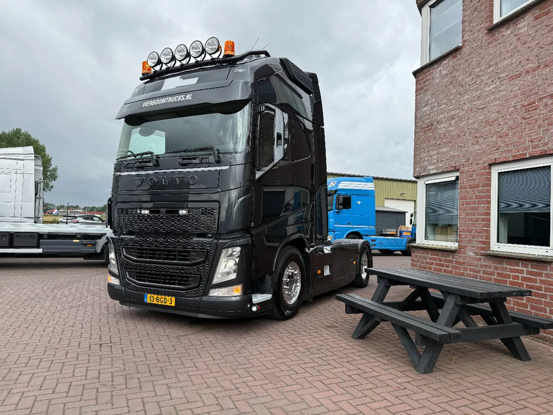 Volvo FH 500 4X2 GLOBETROTER XL SHOWROOM CONDITION FULL OPTIONS HOLLAND TRUCK!!!! - شاحنة جرار: صور 2 Volvo FH 500 4X2 GLOBETROTER XL SHOWROOM CONDITION FULL OPTIONS HOLLAND TRUCK!!!! - شاحنة جرار: صور 2