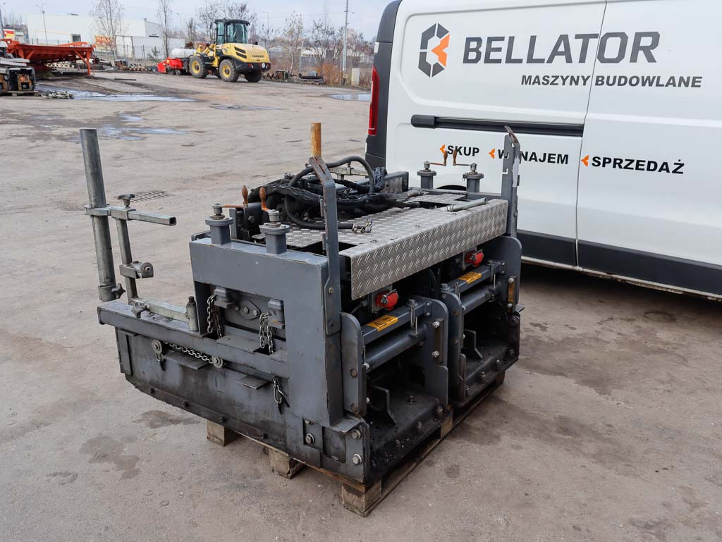 VÖGELE AB 220-3 TV - العامل بالقار: صور 2 VÖGELE AB 220-3 TV - العامل بالقار: صور 2