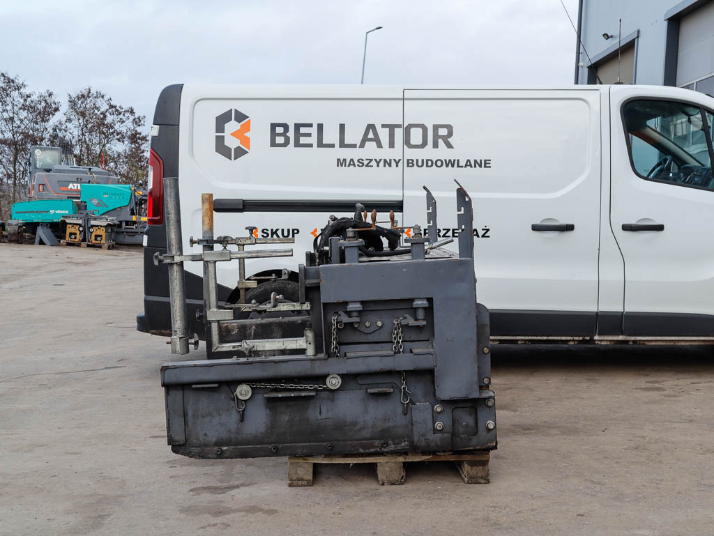 VÖGELE AB 220-3 TV - العامل بالقار: صور 1 VÖGELE AB 220-3 TV - العامل بالقار: صور 1